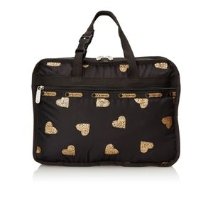NWOT Lesportsac heart of gold Deluxe travel kit